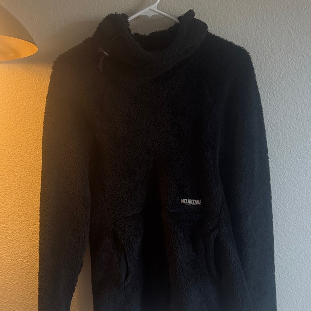 Melanzana Black men’s small high loft melly